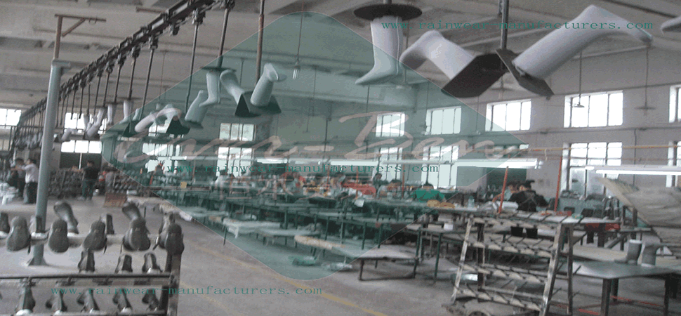 Rubber rain boots manufacturer production workshop